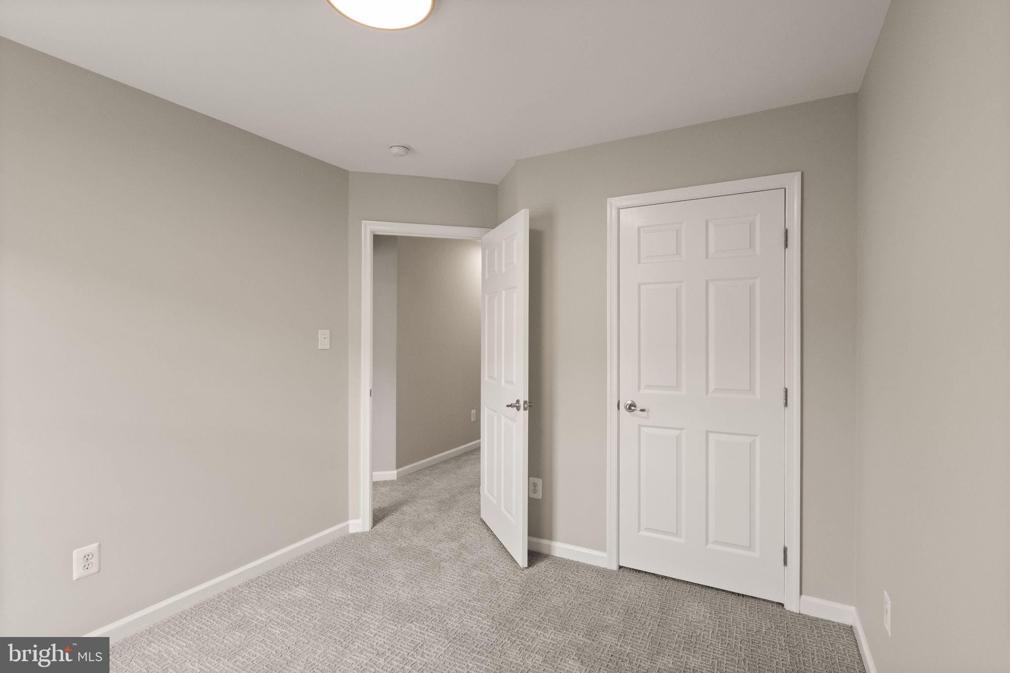 7015 TREK WAY