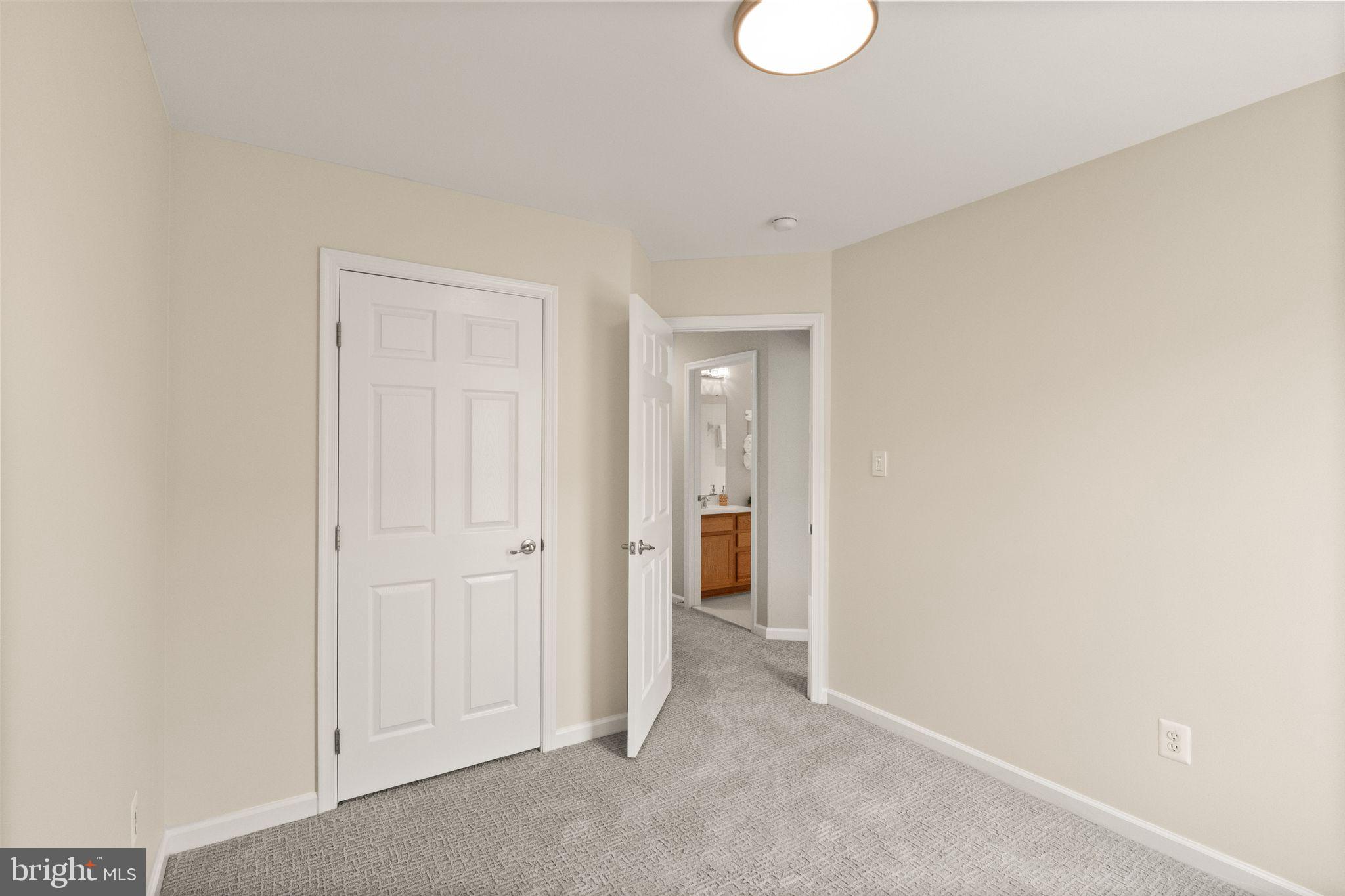 7015 TREK WAY