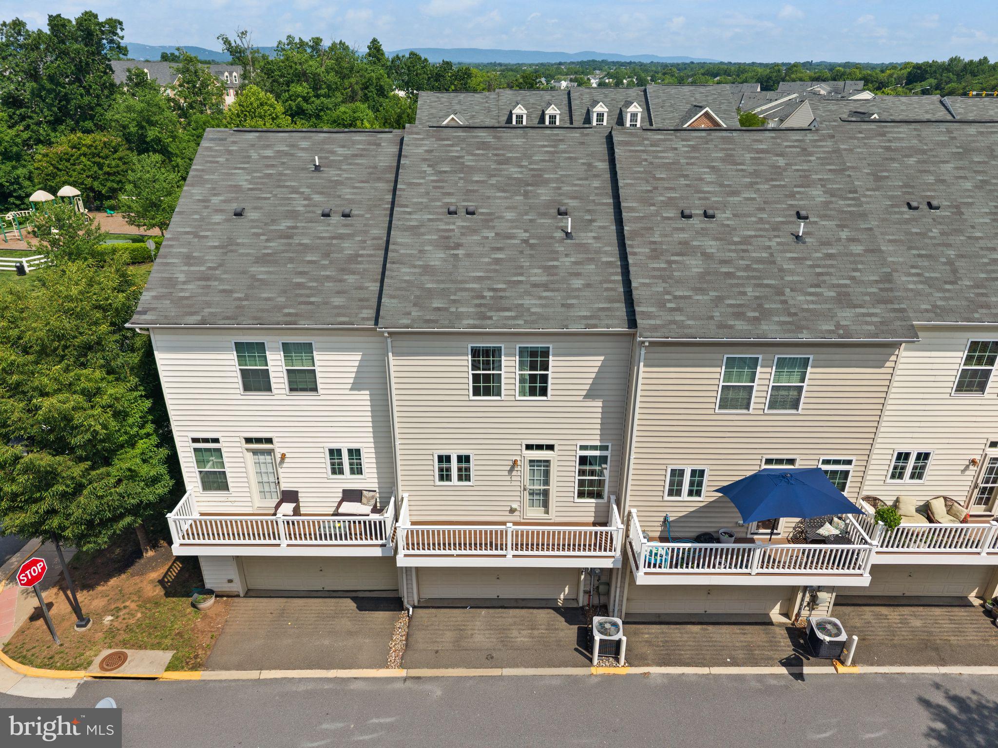 7015 TREK WAY