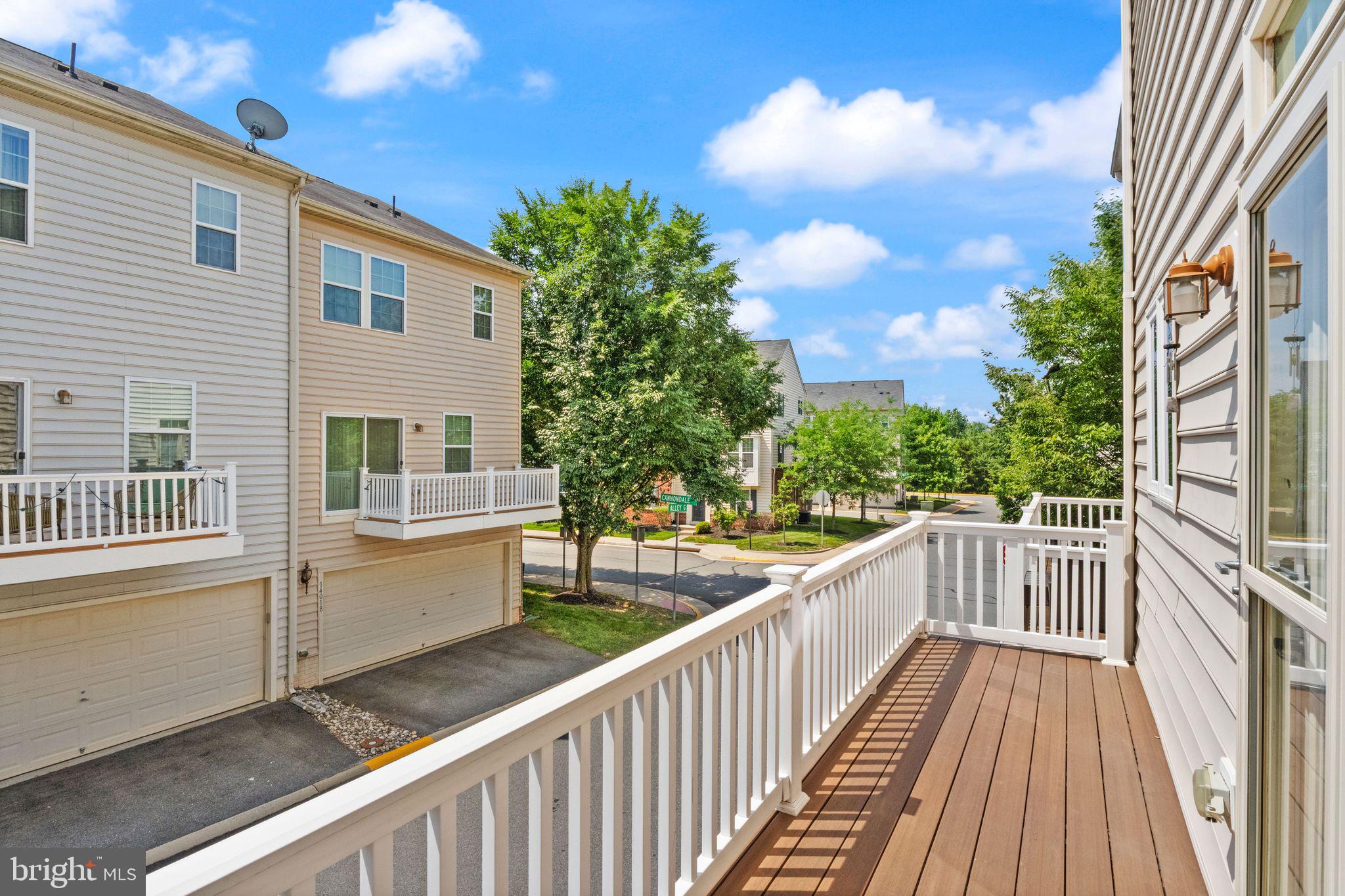 7015 TREK WAY