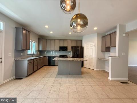 7015 TREK WAY