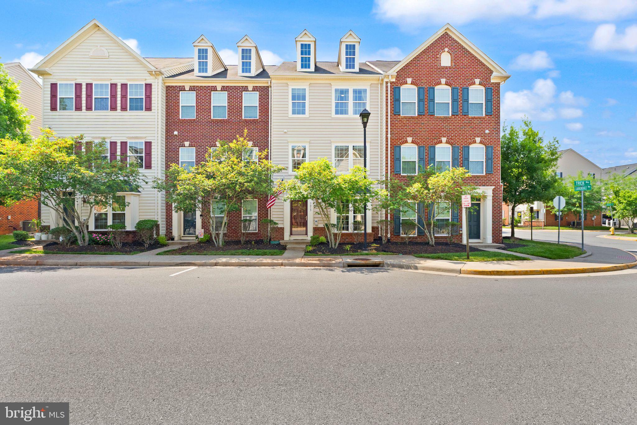 7015 TREK WAY