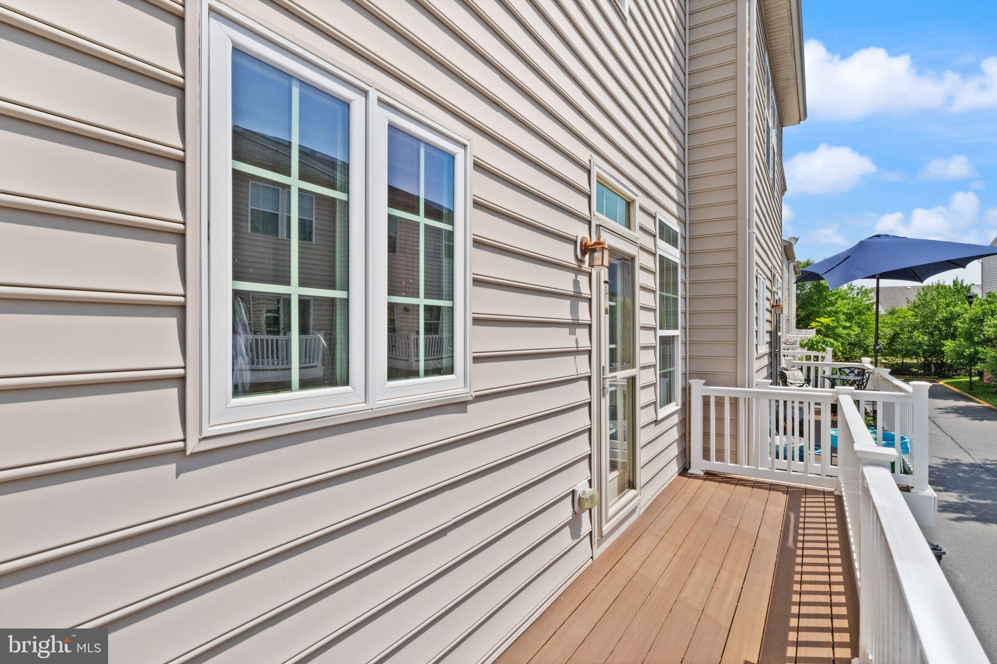7015 TREK WAY