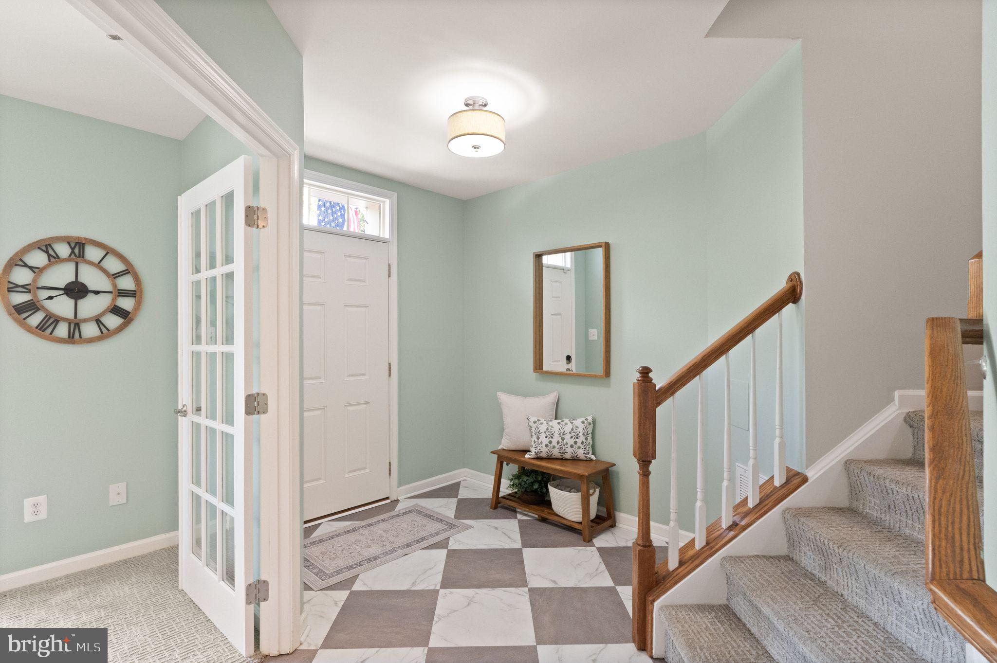 7015 TREK WAY