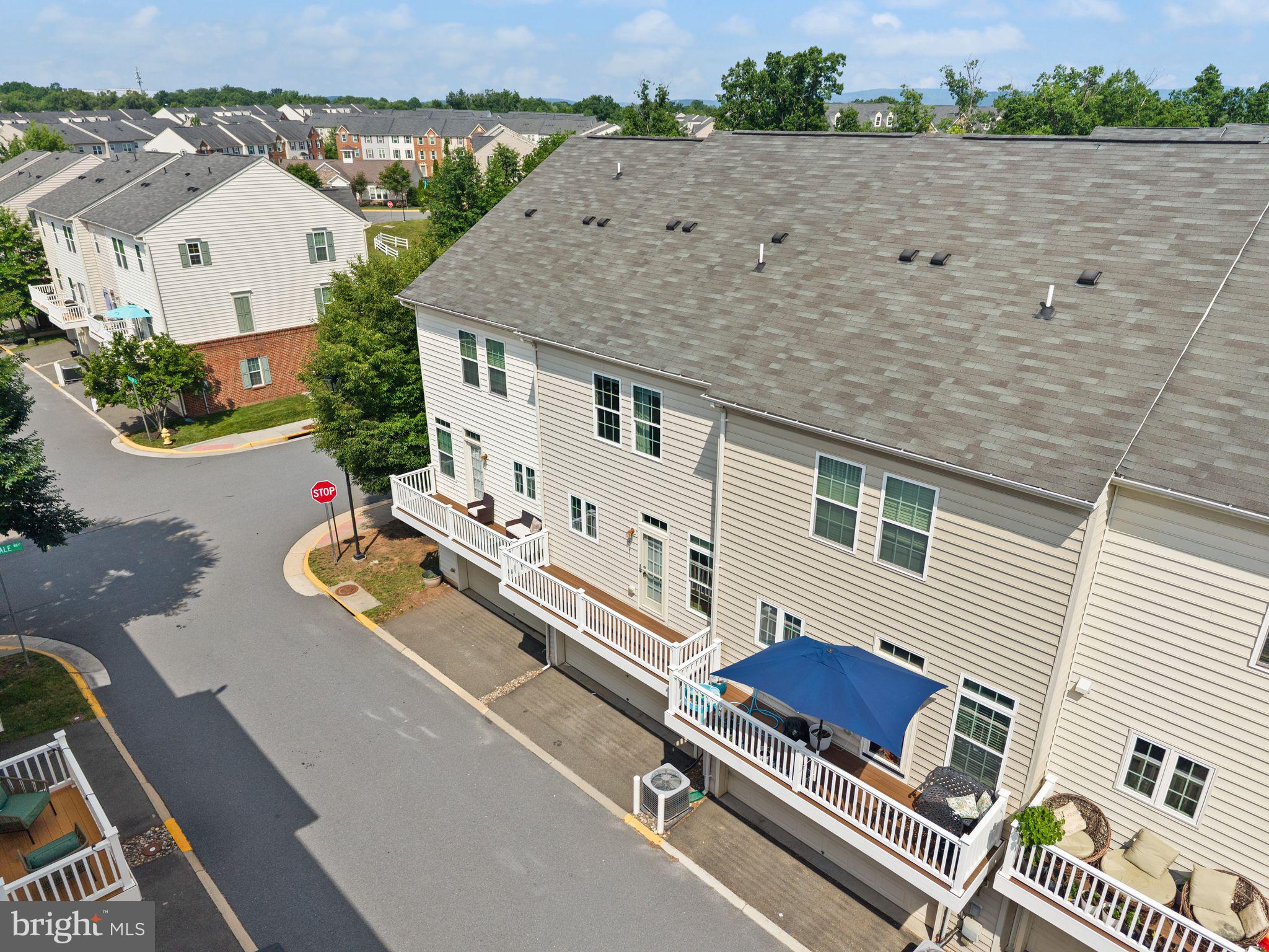7015 TREK WAY