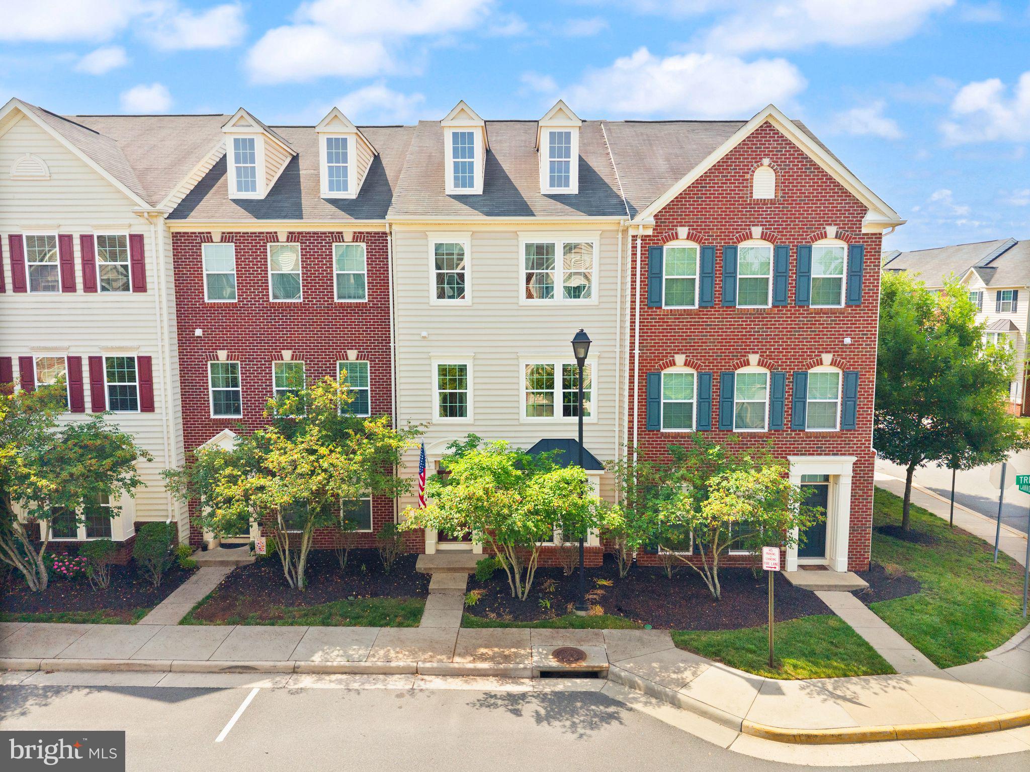 7015 TREK WAY