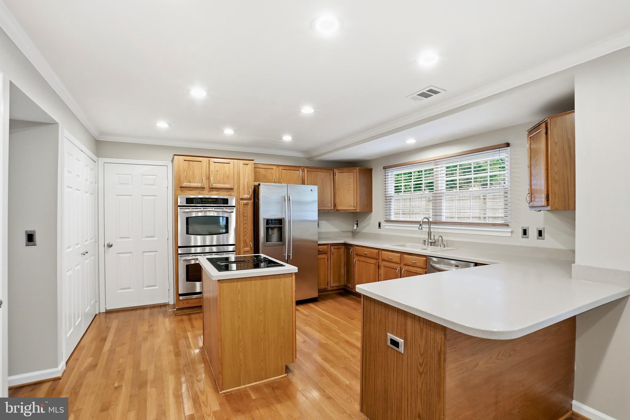 8007 STATION ROAD