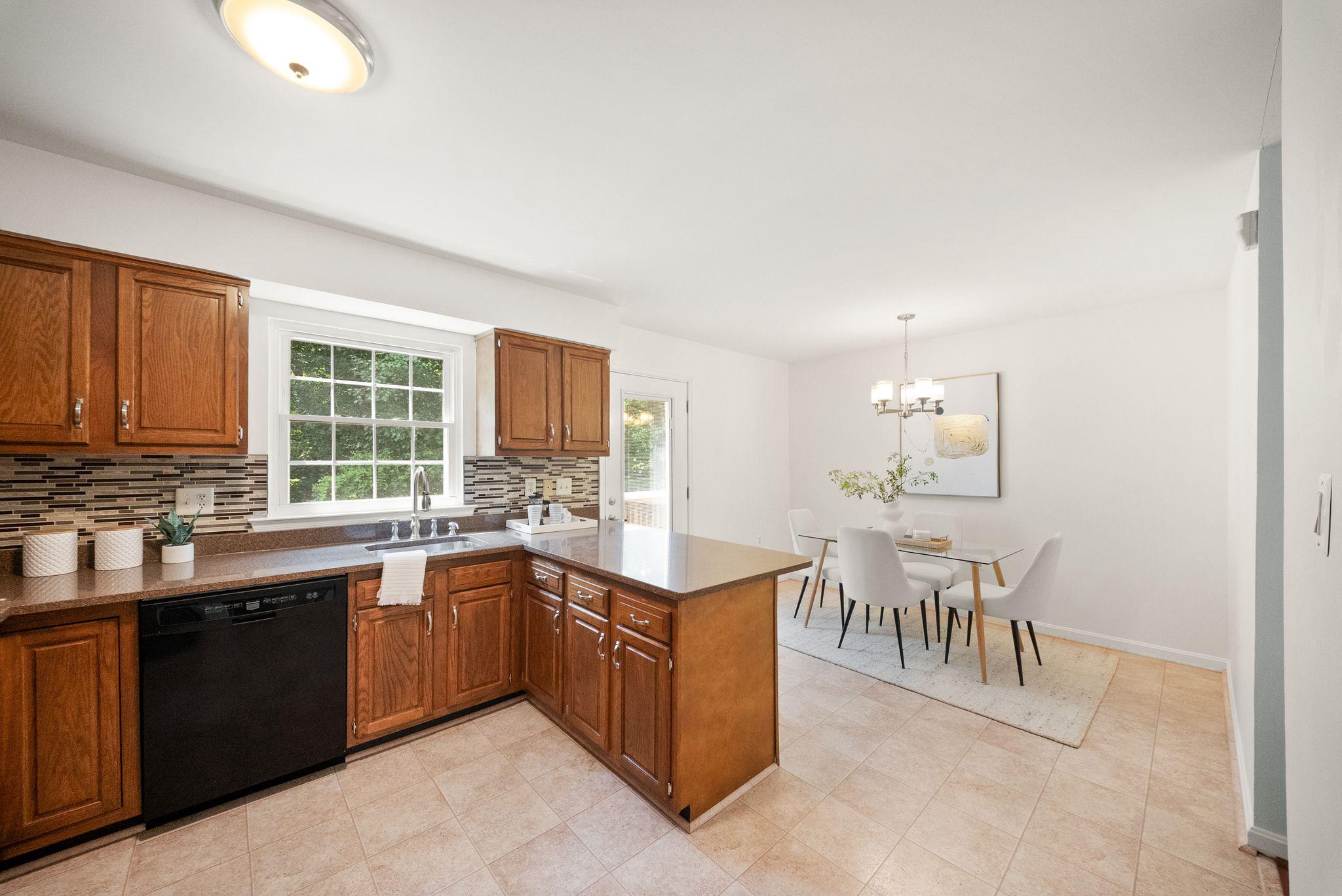 15325 WATERS EDGE COURT