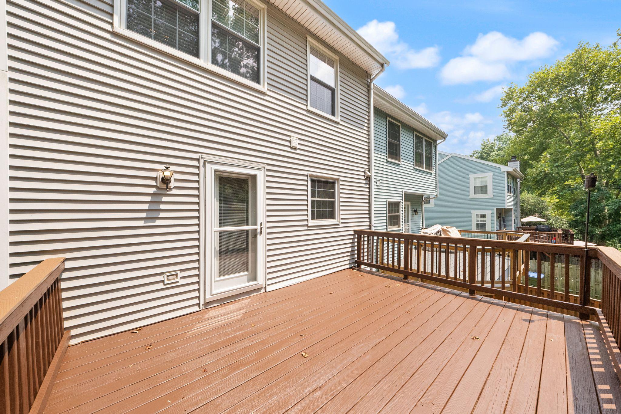 15325 WATERS EDGE COURT