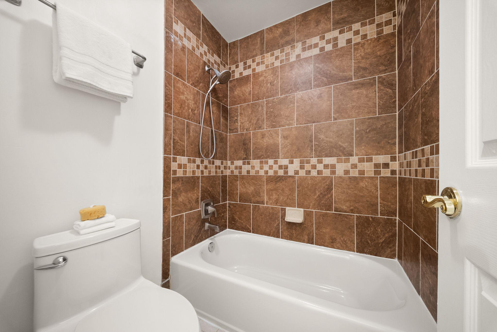 15325 WATERS EDGE COURT