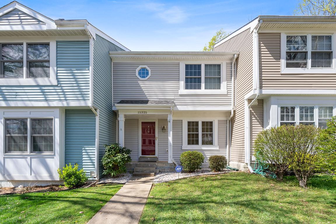 15325 WATERS EDGE COURT