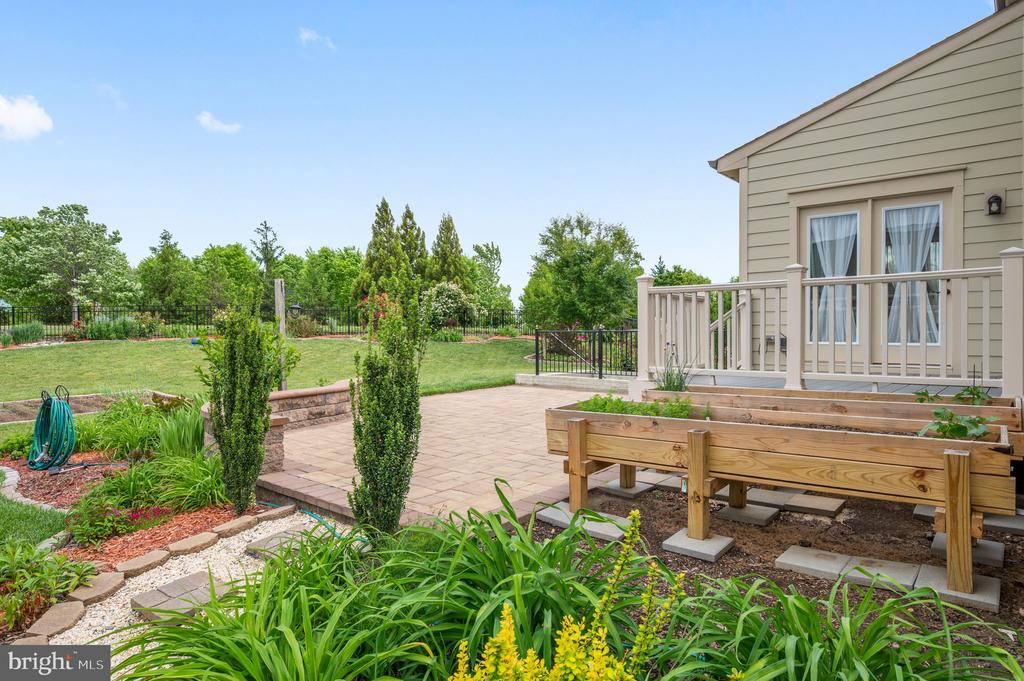 2505 SWEET CLOVER COURT