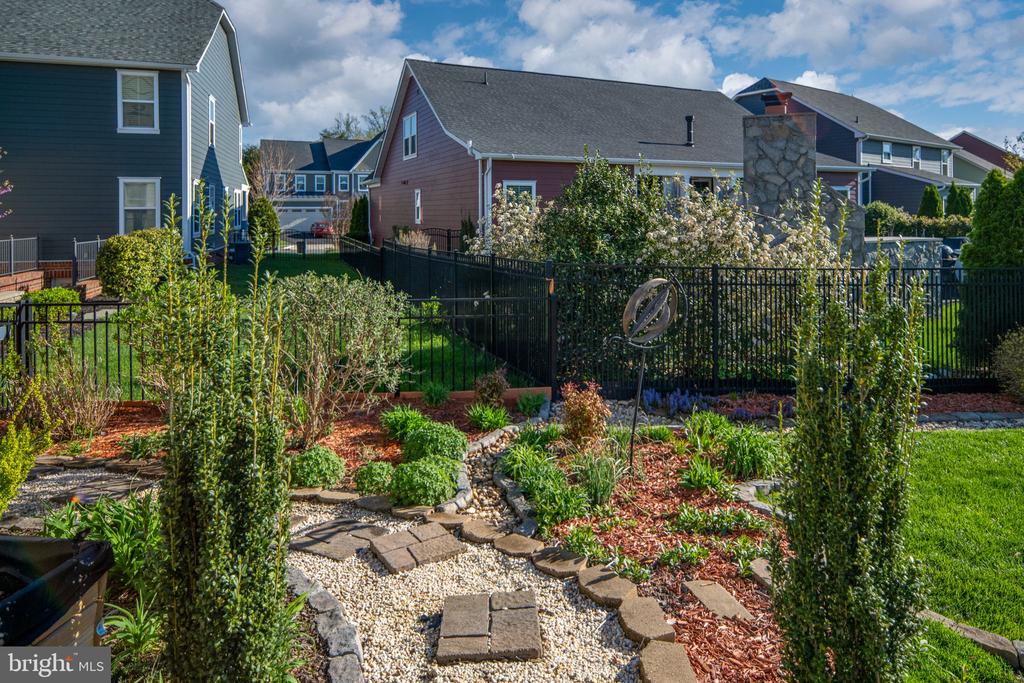 2505 SWEET CLOVER COURT