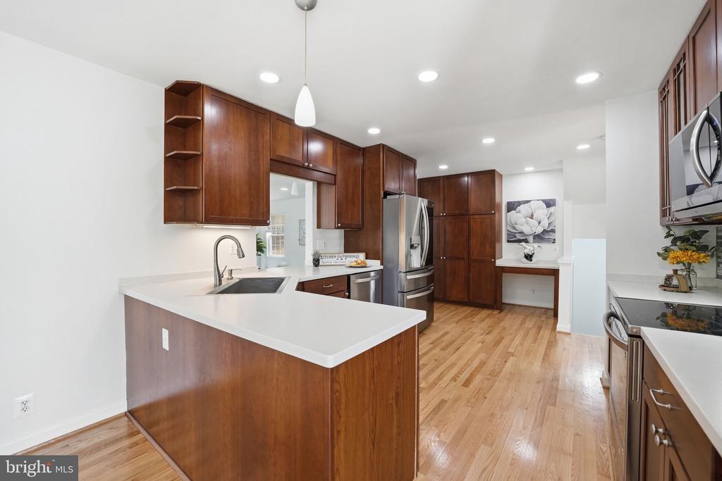 16818 FRANCIS WEST LANE