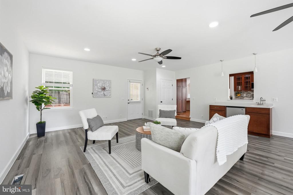 16818 FRANCIS WEST LANE