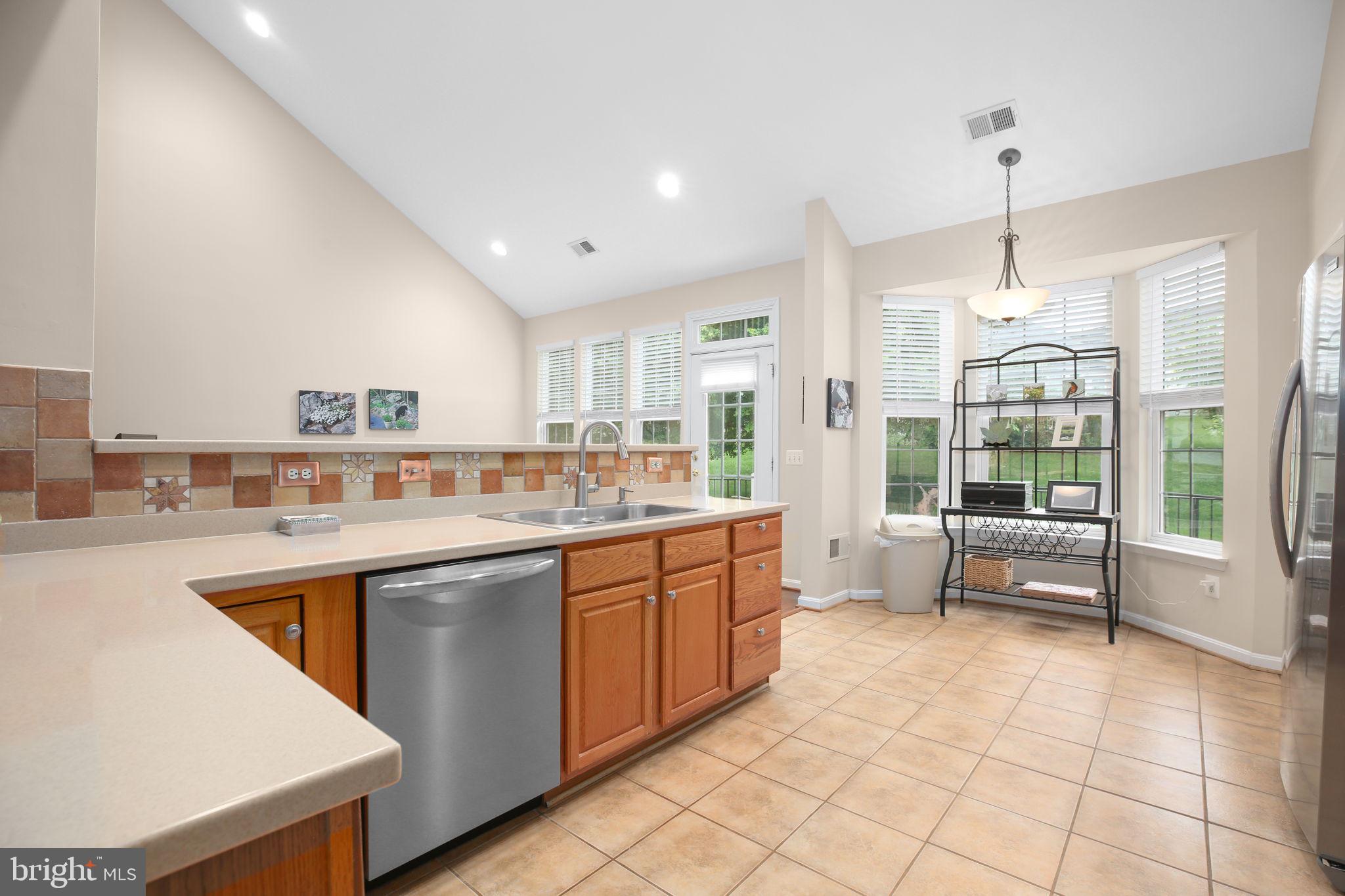 3944 SOLSTICE LANE