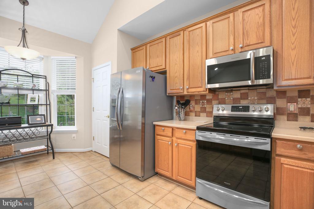 3944 SOLSTICE LANE