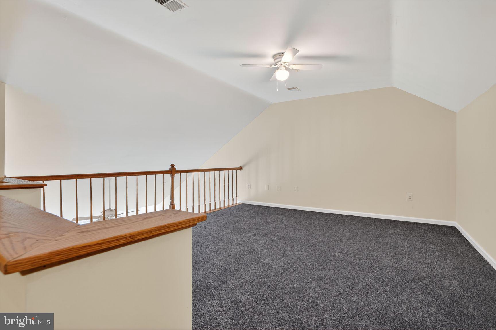 7932 BLUE GRAY CIRCLE