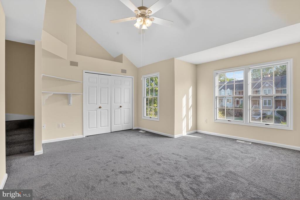 7932 BLUE GRAY CIRCLE