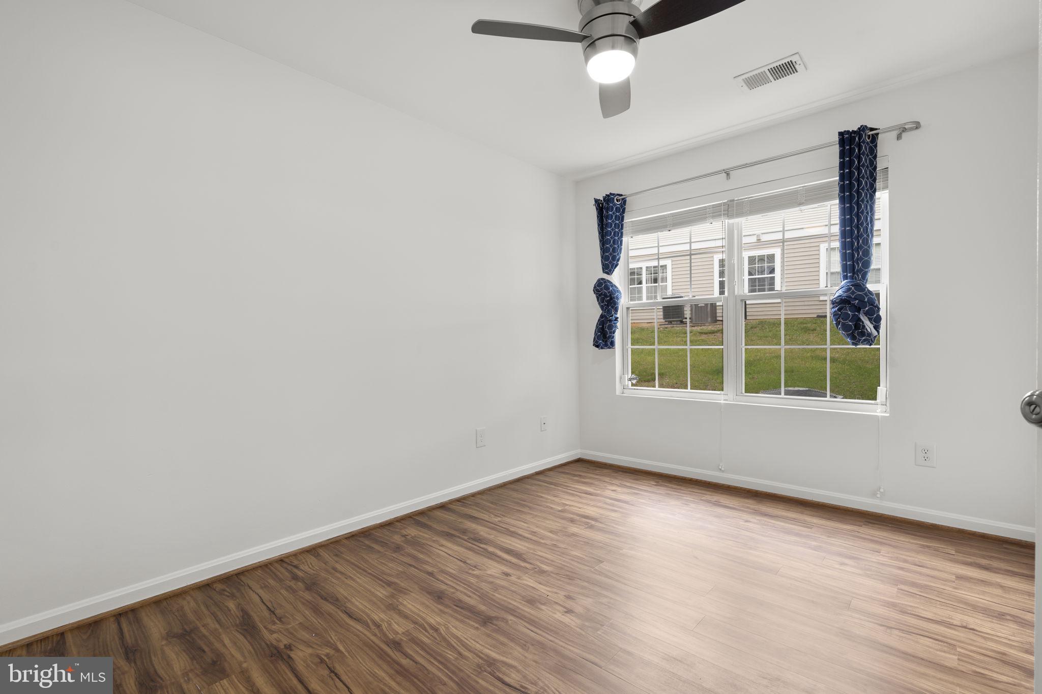 14162 CUDDY LOOP