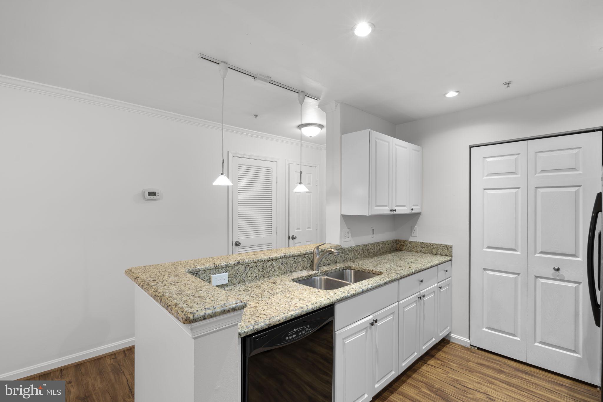 14162 CUDDY LOOP