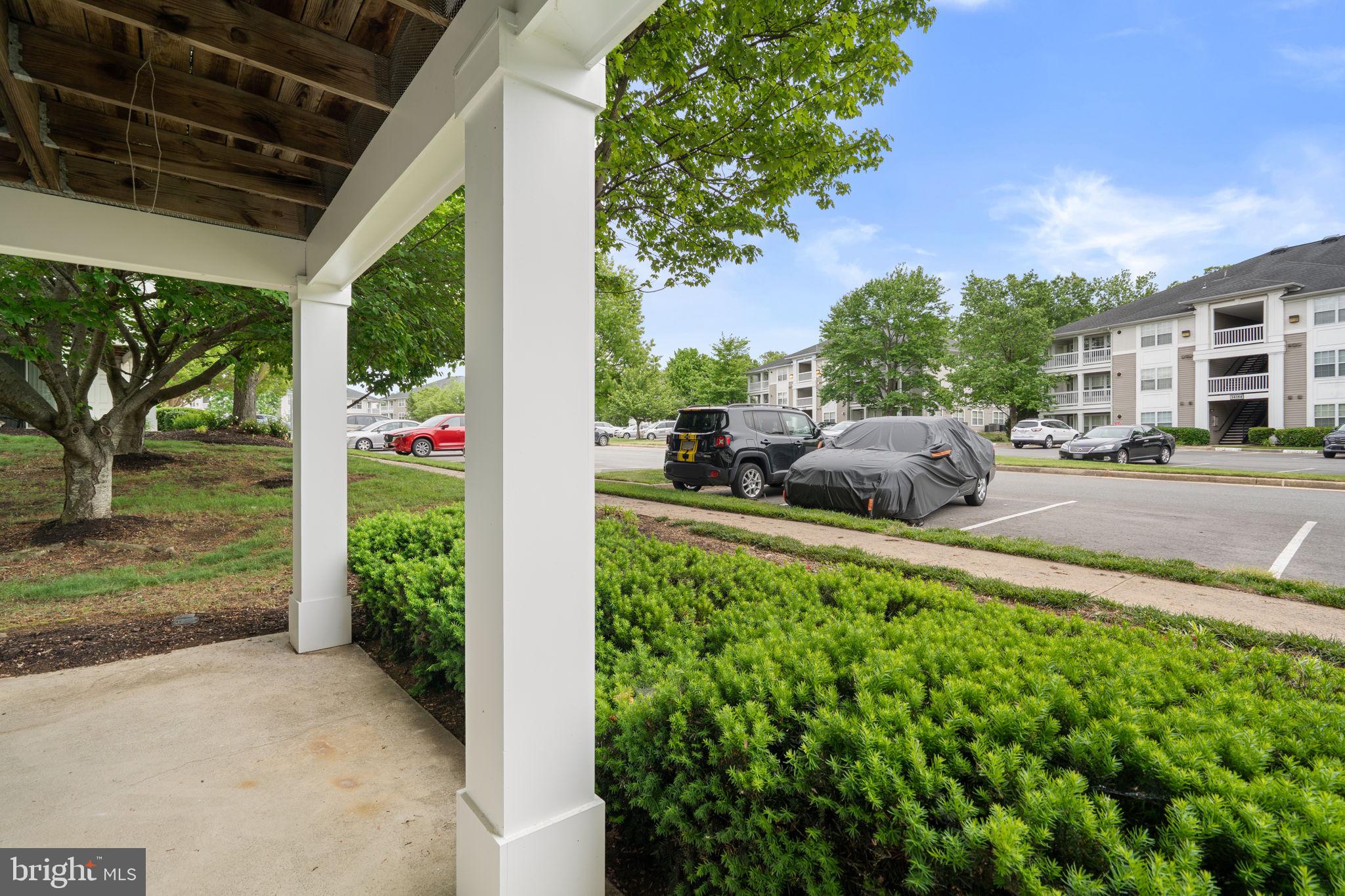 14162 CUDDY LOOP