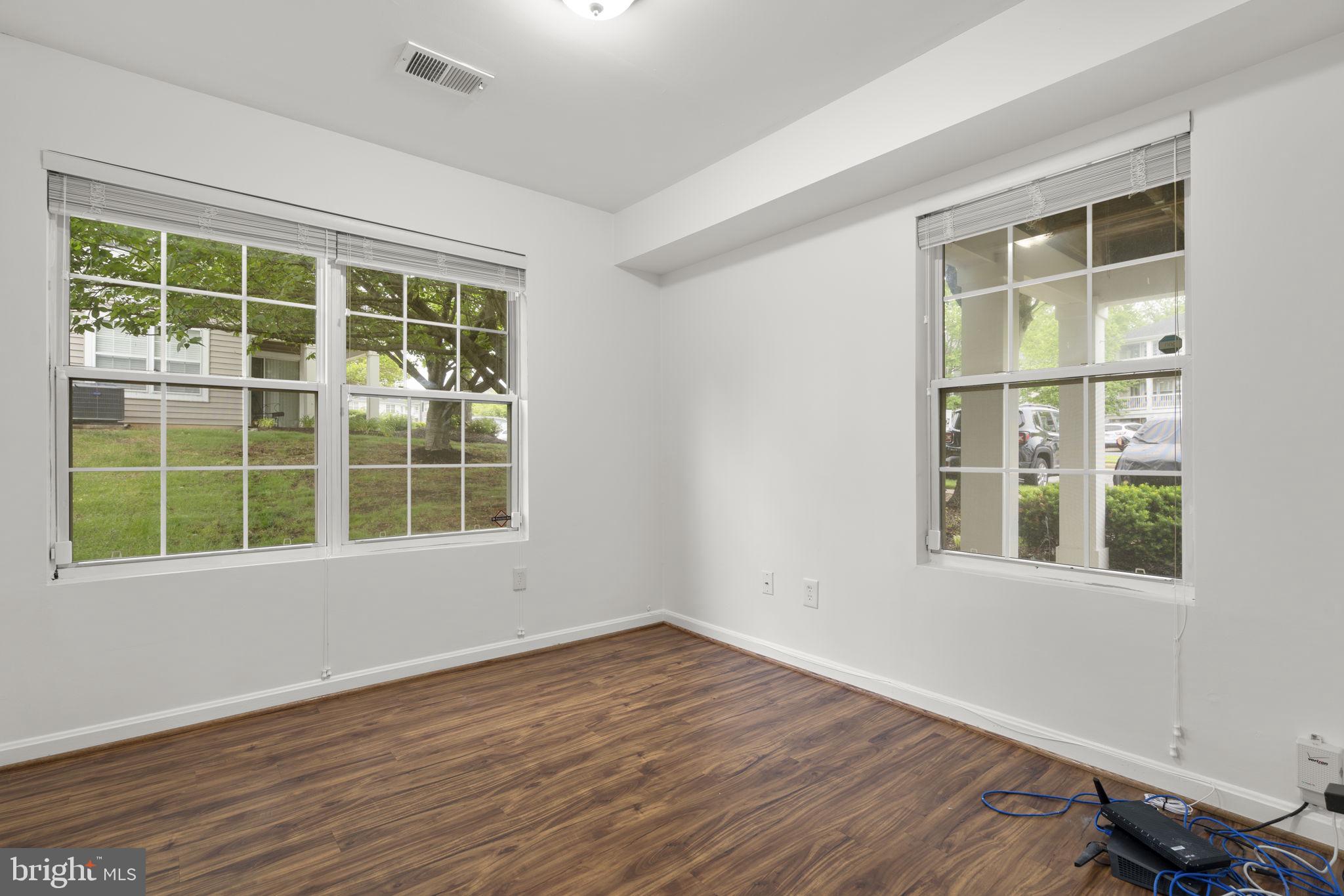 14162 CUDDY LOOP