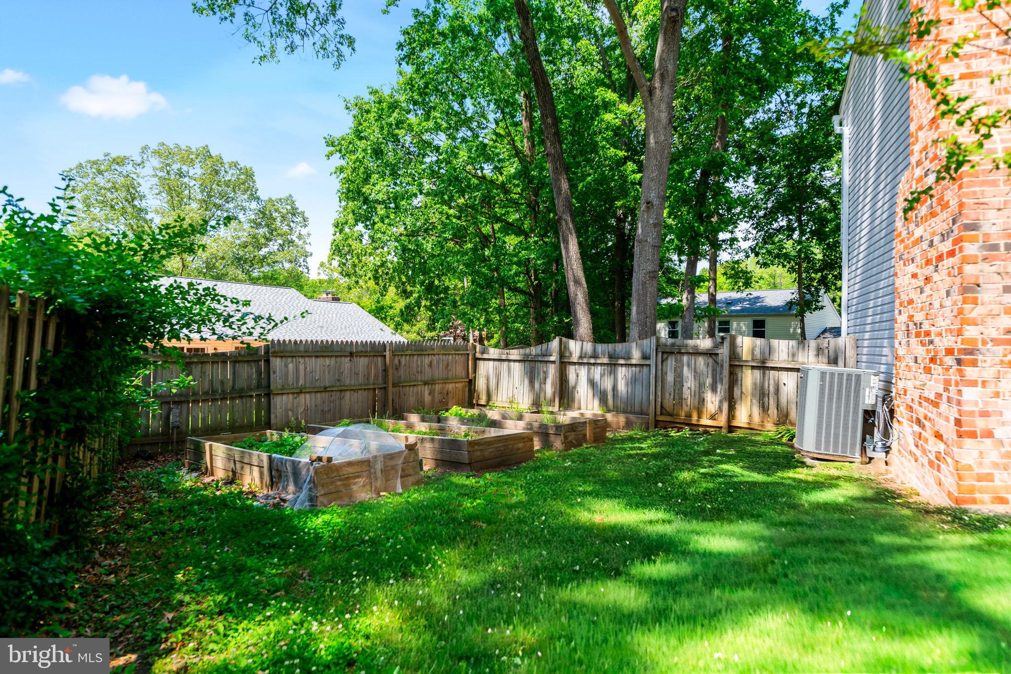 15919 FAIRWAY DRIVE