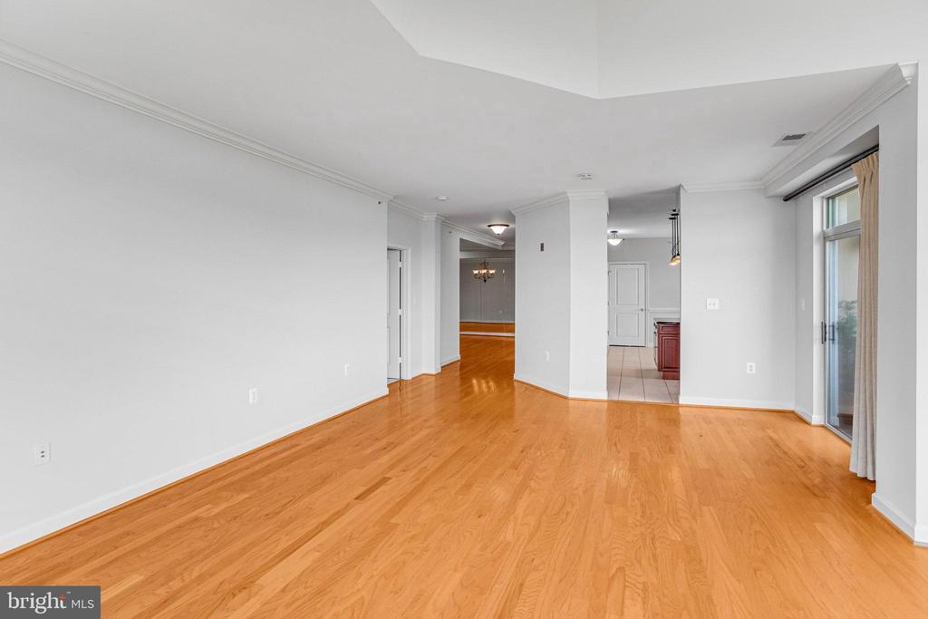 440 BELMONT BAY DRIVE 404