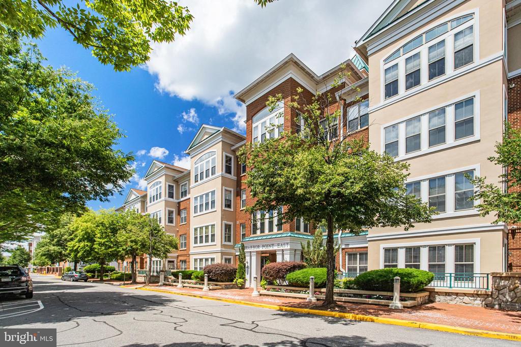 440 BELMONT BAY DRIVE 404
