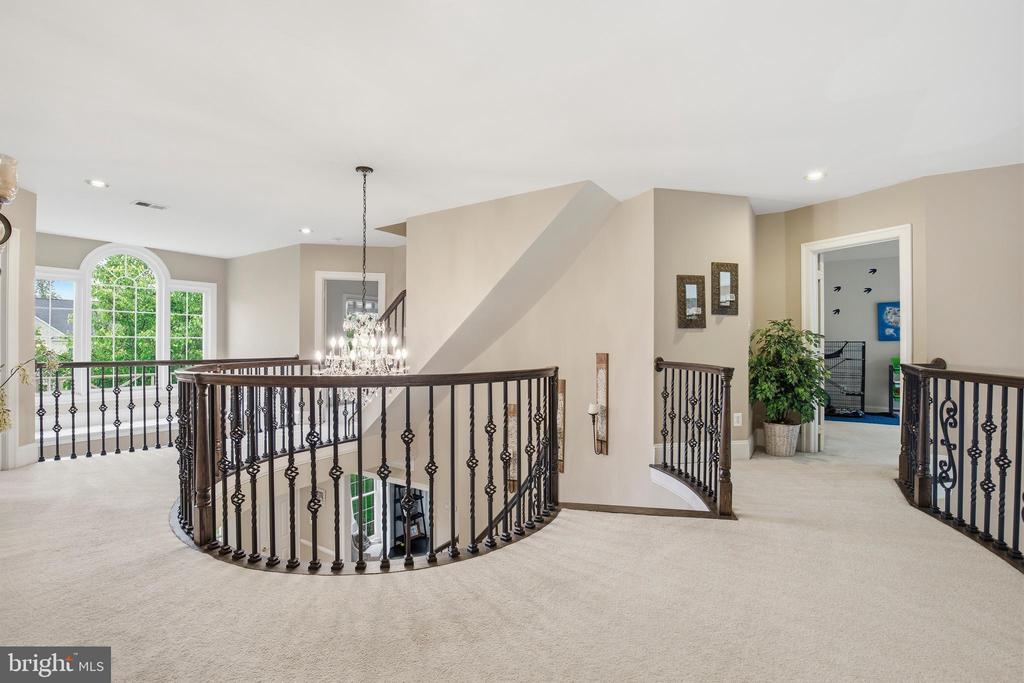 5528 ROAN CHAPEL DRIVE
