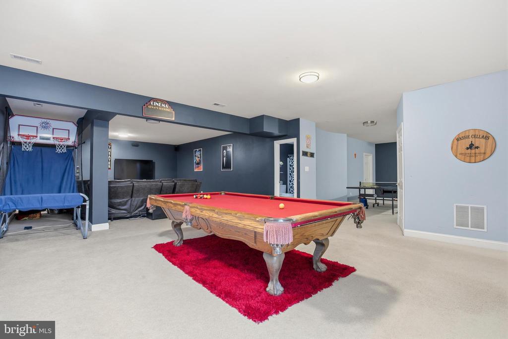 5528 ROAN CHAPEL DRIVE
