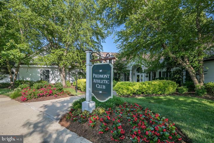 5528 ROAN CHAPEL DRIVE