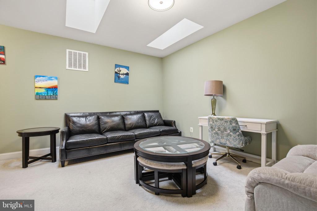 5528 ROAN CHAPEL DRIVE