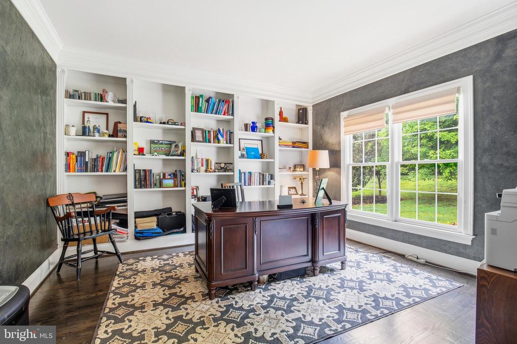 5528 ROAN CHAPEL DRIVE