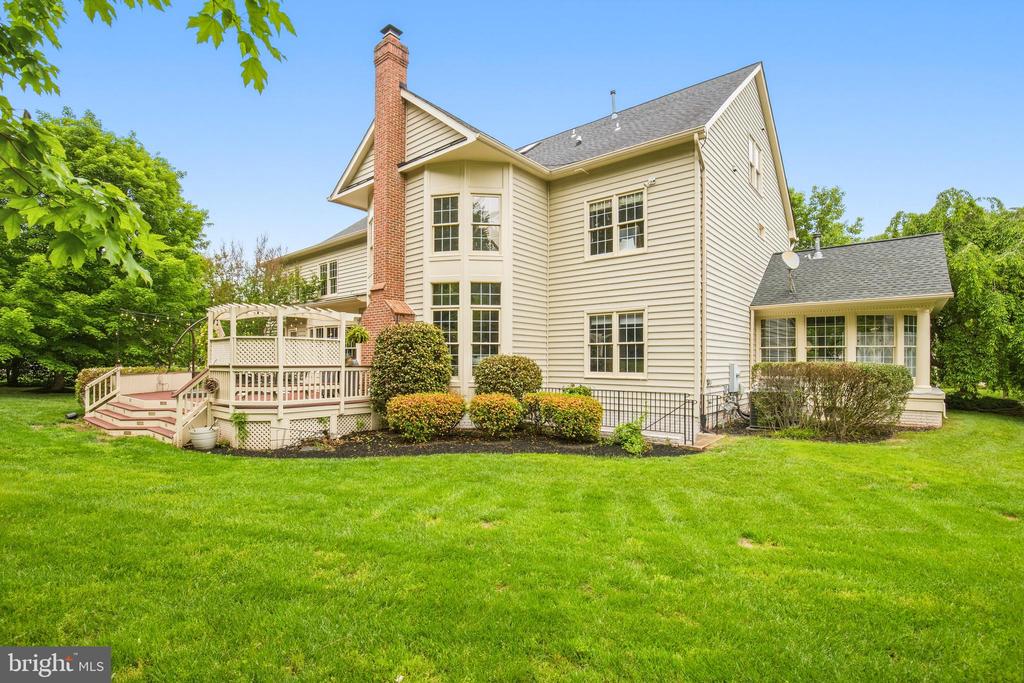 5528 ROAN CHAPEL DRIVE