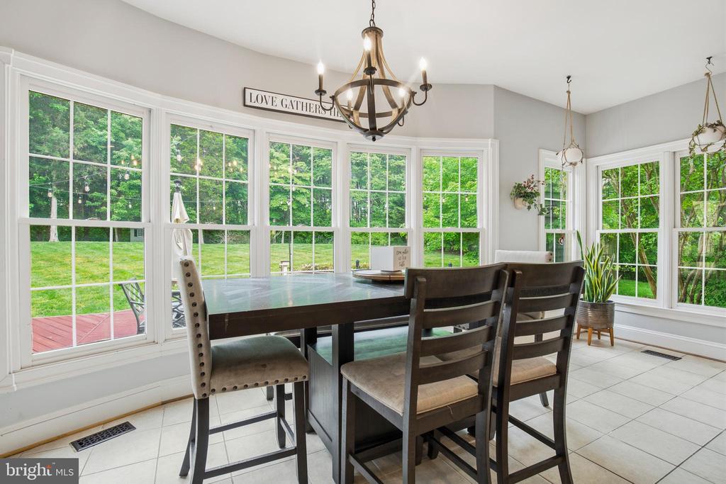 5528 ROAN CHAPEL DRIVE