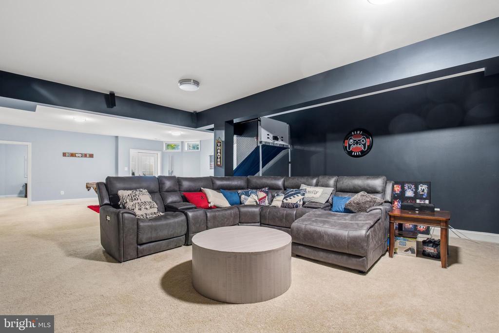 5528 ROAN CHAPEL DRIVE