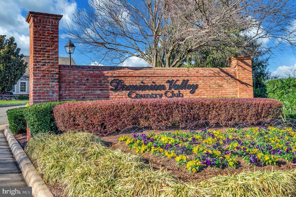 15829 FOURMILE CREEK COURT