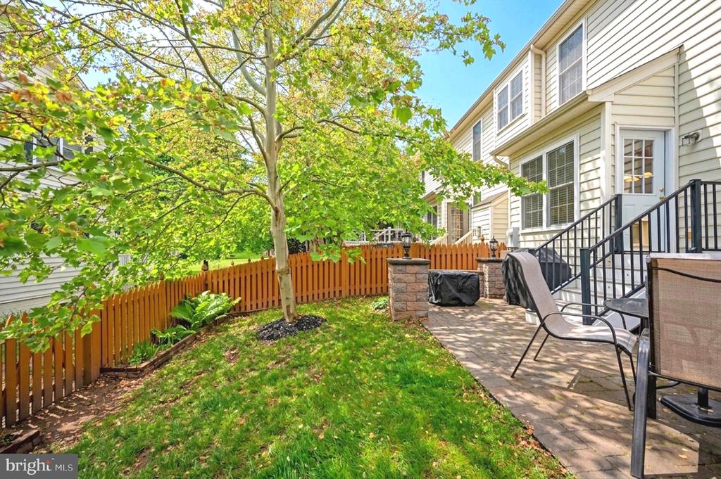 15829 FOURMILE CREEK COURT