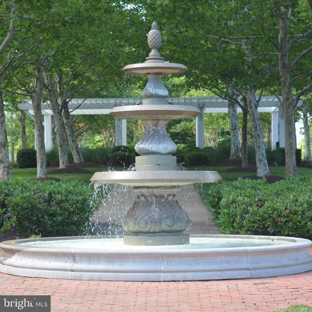 15829 FOURMILE CREEK COURT