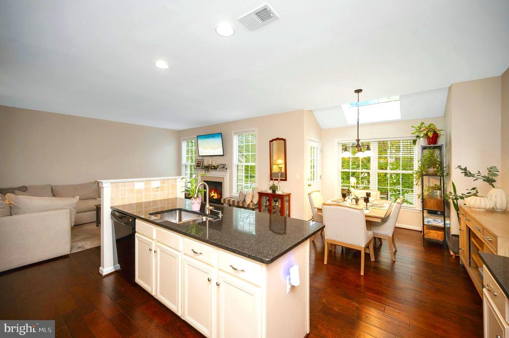 15829 FOURMILE CREEK COURT