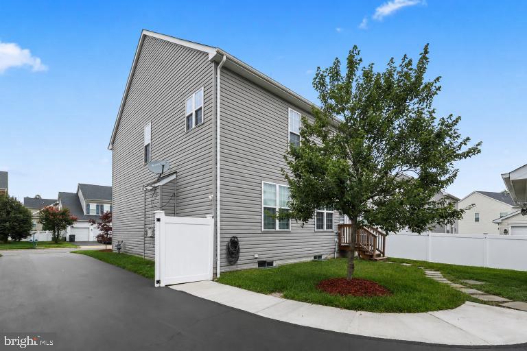 12017 SPRING BEAUTY ROAD
