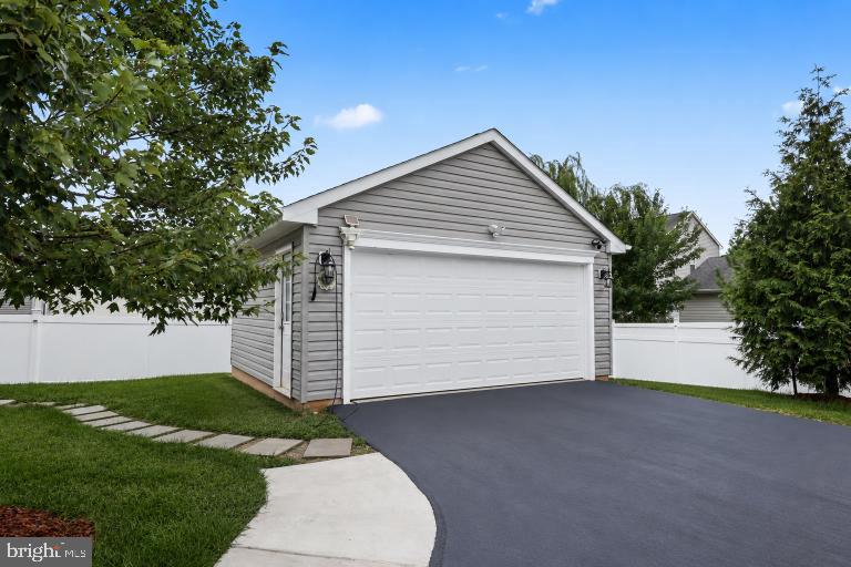 12017 SPRING BEAUTY ROAD