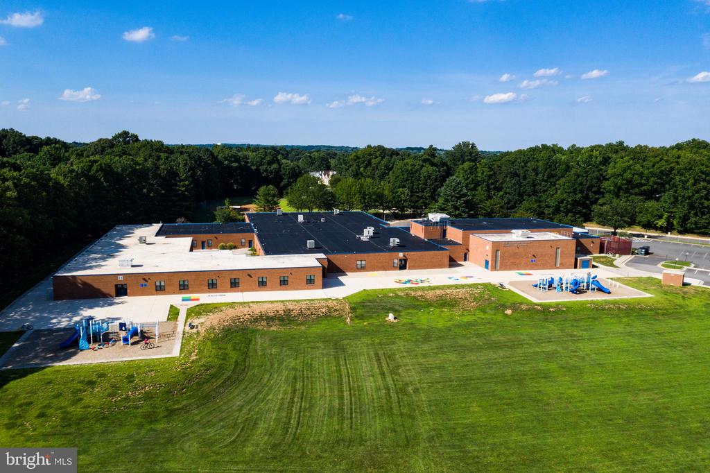15418 SKYLINE DRIVE