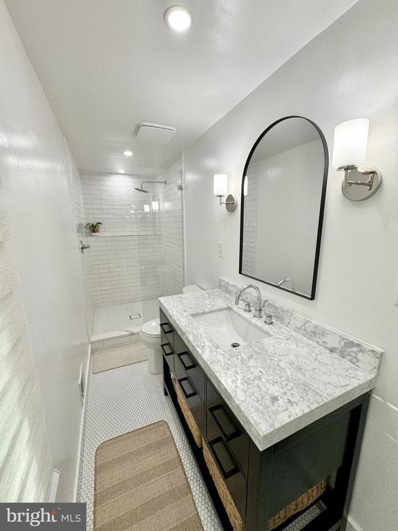 15418 SKYLINE DRIVE