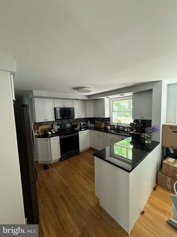 15418 SKYLINE DRIVE