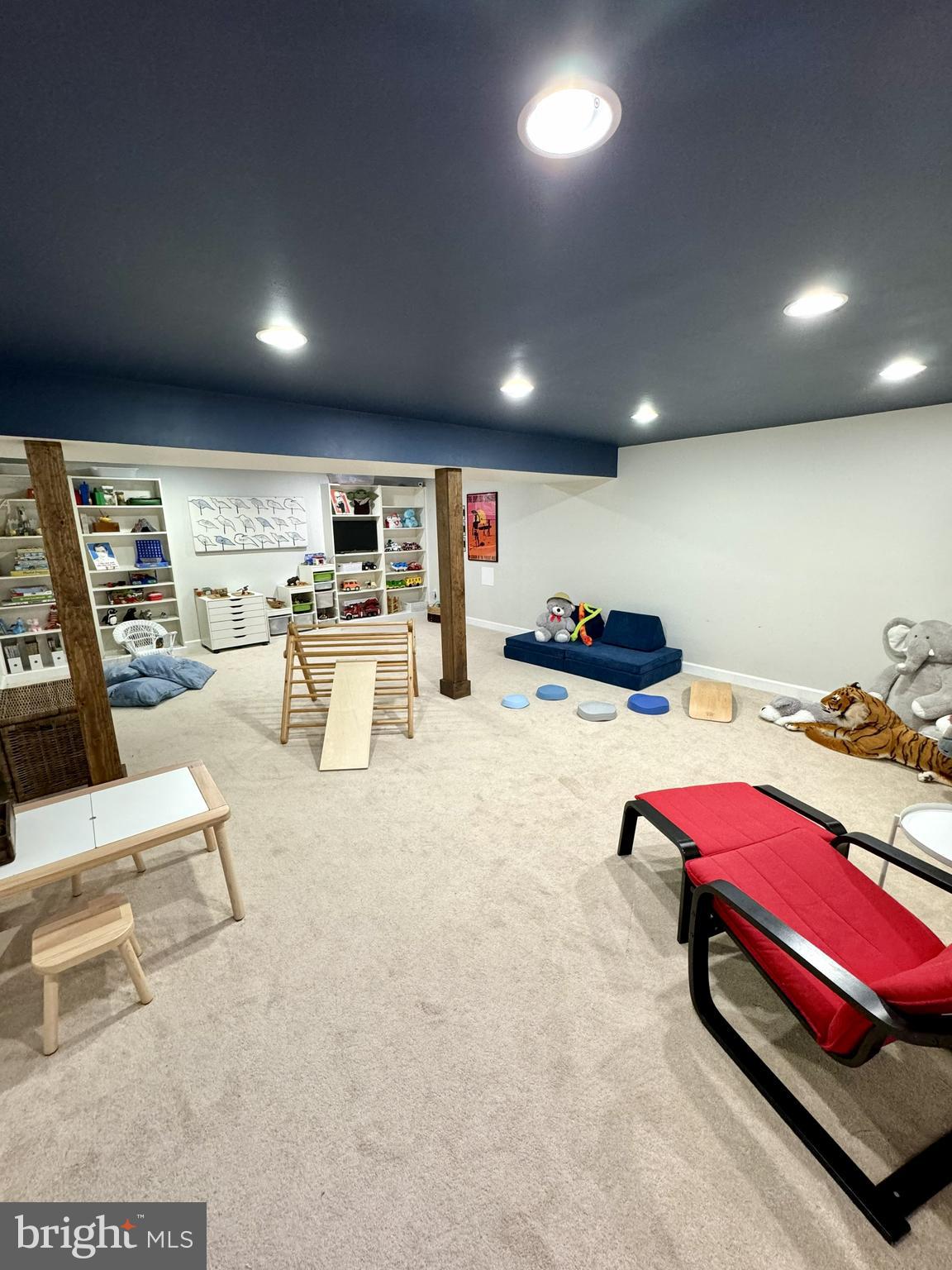 15418 SKYLINE DRIVE