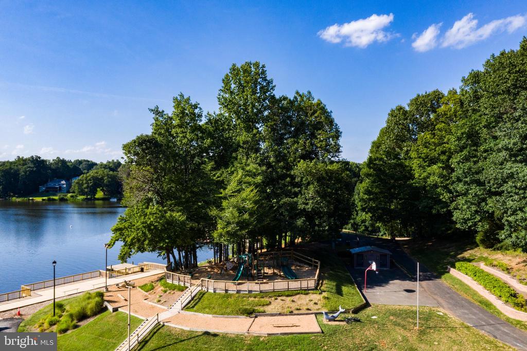 15418 SKYLINE DRIVE