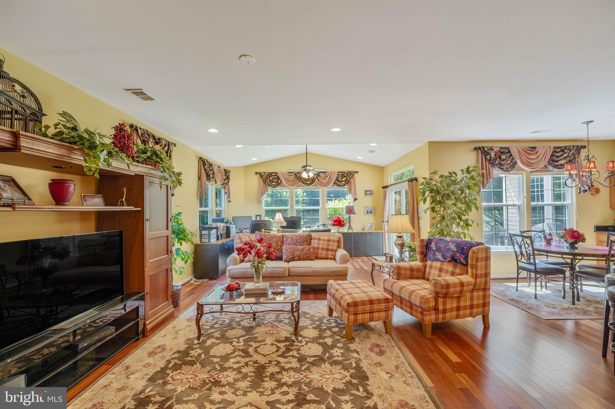 17253 FOUR SEASONS DRIVE